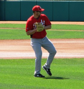 Rolen long-tossing before the game