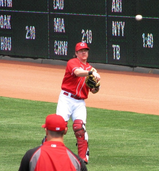 Hanigan long tosses before the game