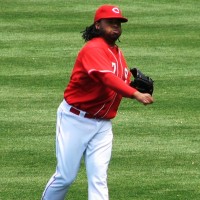 Cueto long tosses before the game