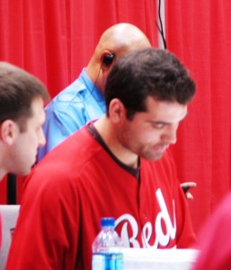 Votto signing for the kiddies.