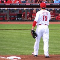 Joey Votto plays a mean first base.