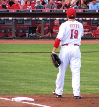 Joey Votto plays a mean first base.