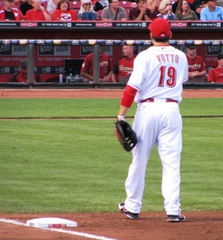 Joey Votto plays a mean first base.