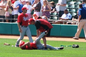 Reds pregame stretching
